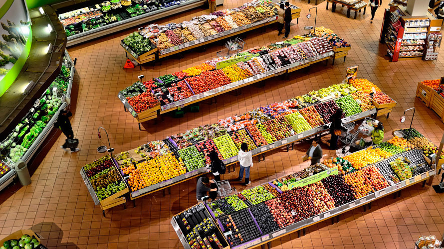 Vista aérea del interior de un supermercado. ARCHIVO