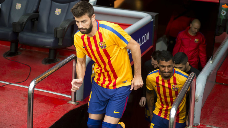 Gerard Piqué saltando al Camp Nou. FC Barcelona.