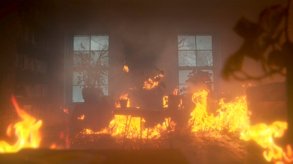Imagen de archivo de un incendio dentro de una vivienda, donde las llamas afectan a varios muebles