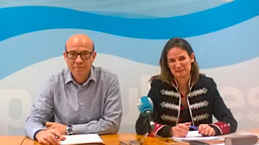 Los concejales del PPN en Tudela, José Suárez e Irene Royo PPN