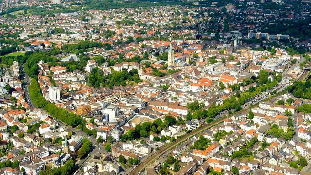 Vista aérea de la ciudad alemana de Paderborn. ARCHIVO