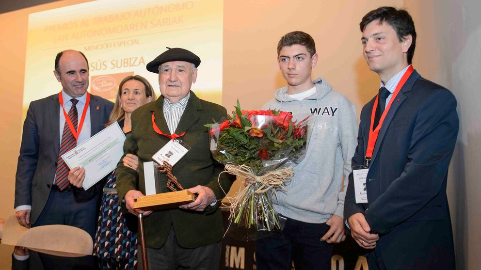 Jesús Subiza, de 97 años, ha sido reconocido en los primeros premios del Ejecutivo foral a los trabajadores autónomos de Navarra CEDIDA