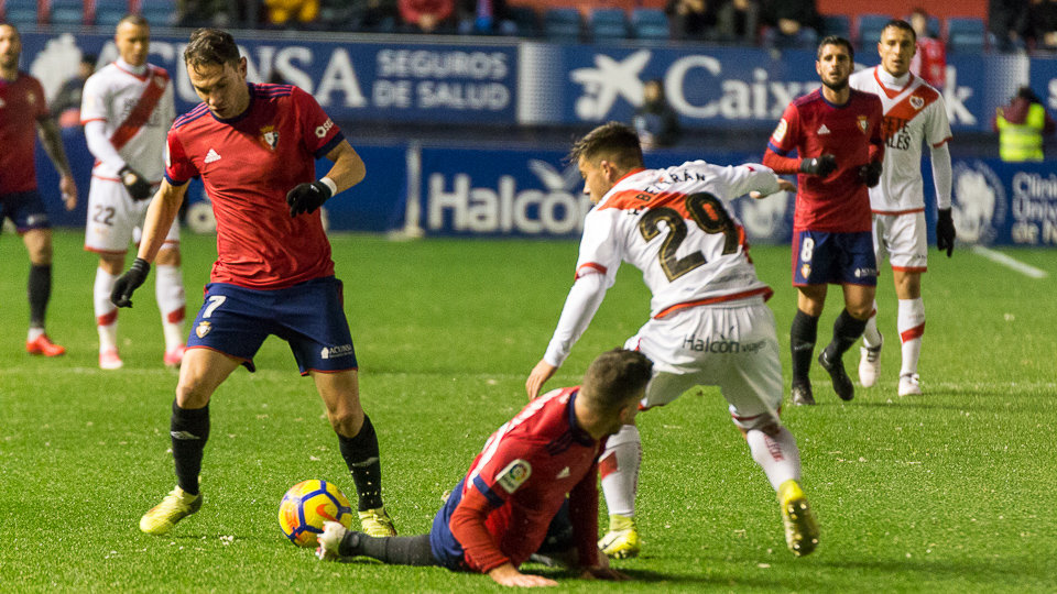 Partido de Liga entre Osasuna y Rayo Vallecano disputado en El Sadar (08). IÑIGO ALZUGARAY