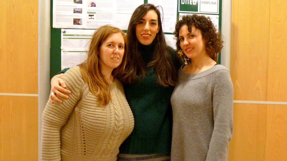 Las tres alumnas de la UNED Pamplona que optan al premio de la Fundación Mutua Madrileña.