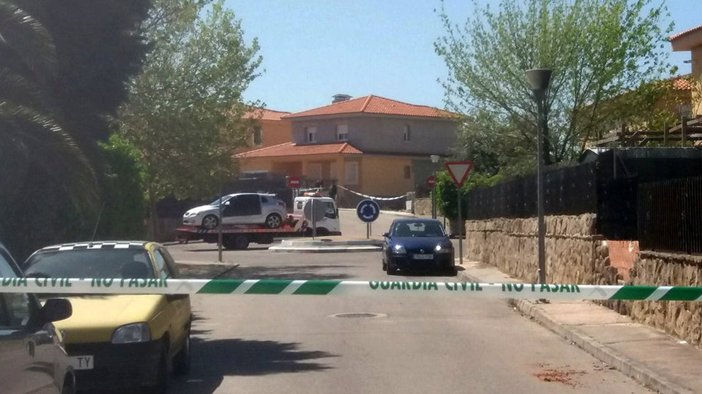 Lugar y vehículo donde se ha producido el tiroteo. EUROPA PRESS
