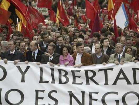Un momento de la manifestación celebrada en Pamplona en el año 2007. ARCHIVO