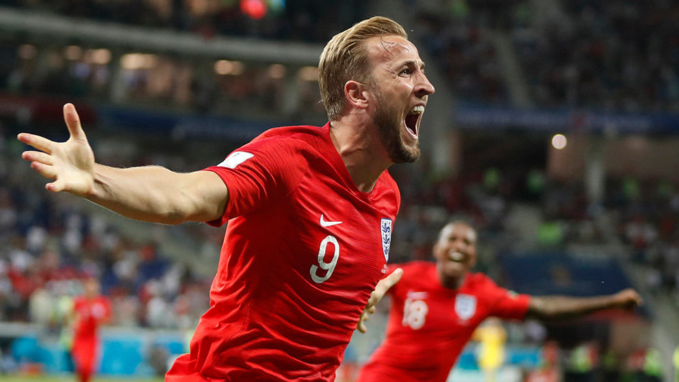 Volgograd (Russian Federation), 18/06/2018.- Harry Kane of England celebrates after scoring the winning goal during the FIFA World Cup 2018 group G preliminary round soccer match between Tunisia and England in Volgograd, Russia, 18 June 2018.