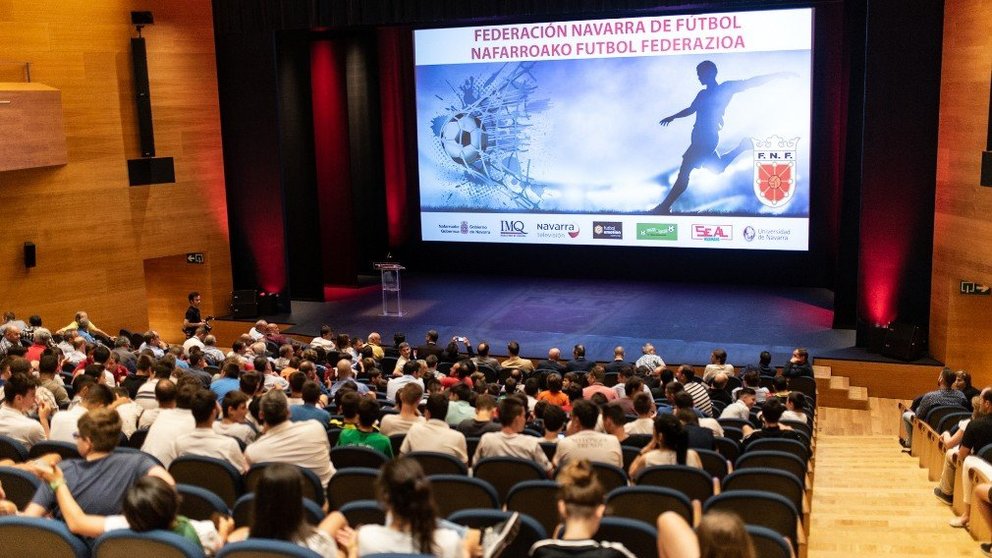Primera gala de la Federación de Fútbol en el Museo de Navarra. MIGUEL OSÉS
