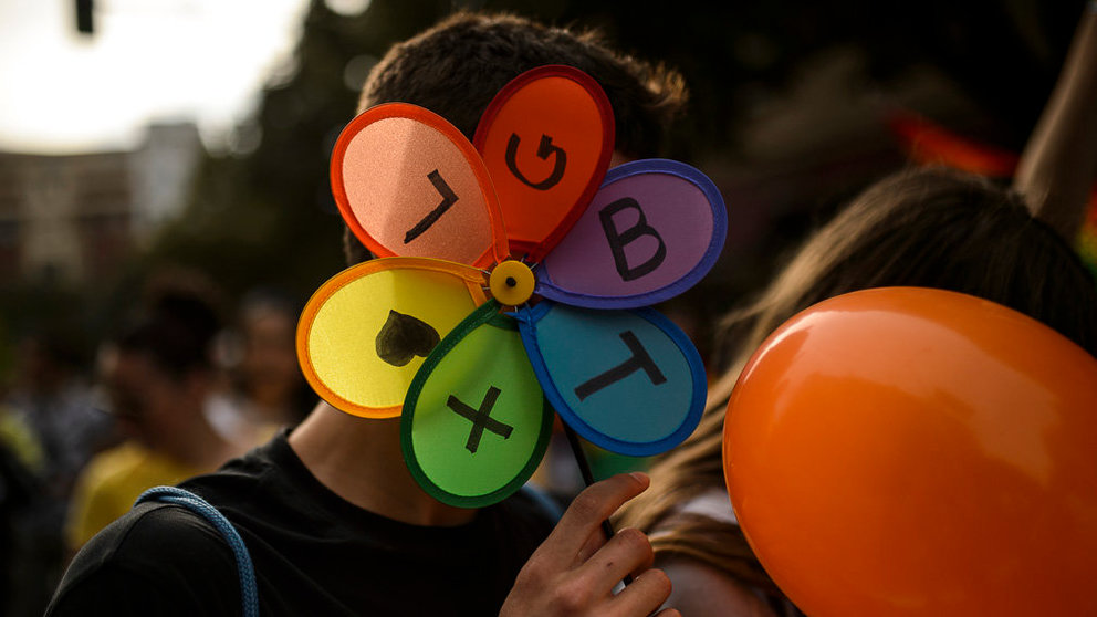 La Plataforma 28J conmemora el Día Internacional del Orgullo LGTB con una manifestación. PABLO LASAOSA 07