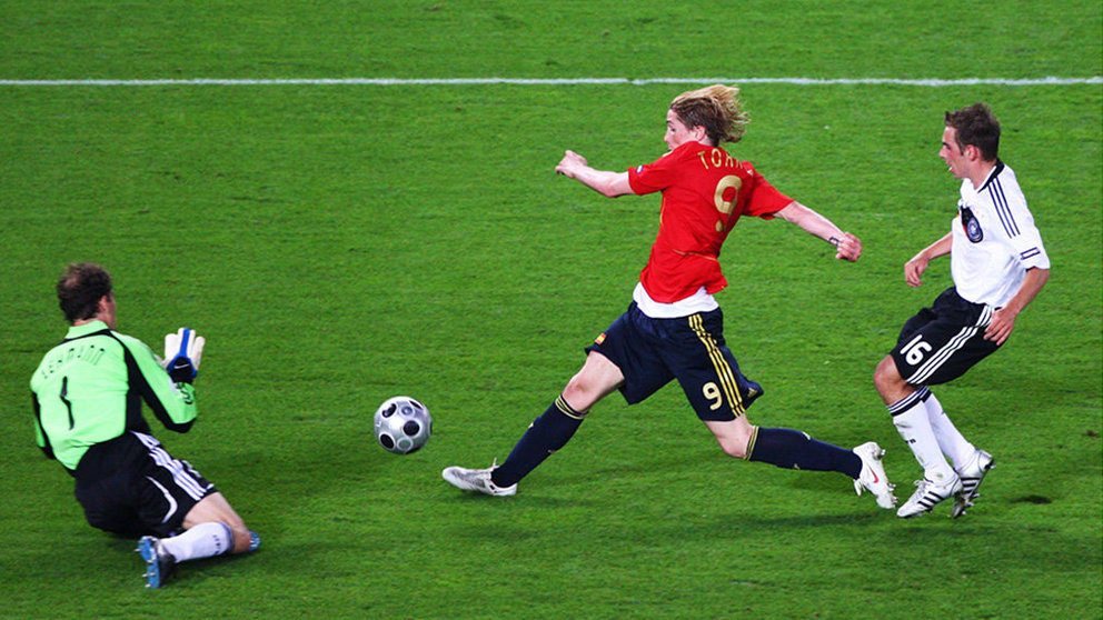 Fernando Torres en el gol de la final contra Alemania en la Eurocopa 2008 ELESPAÑOL