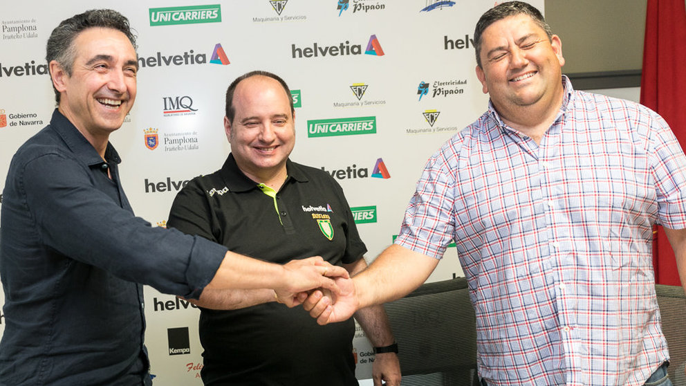 Presentación de Iñaki Aniz, que vuelve como entrenador del Helvetia Anaitasuna para la nueva temporada (03). IÑIGO ALZUGARAY