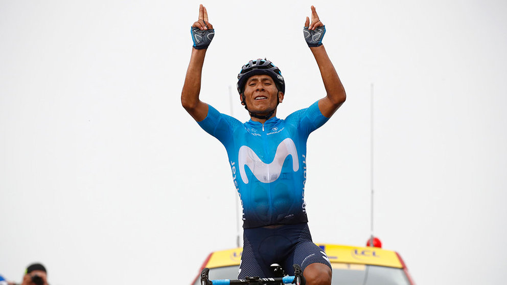 El ciclista Nairo Quintana, del equipo navarro de Movistar, logra la victoria de etapa del Tour de Francia en la cima del Portet. Foto: Movistar / Luca Bettini