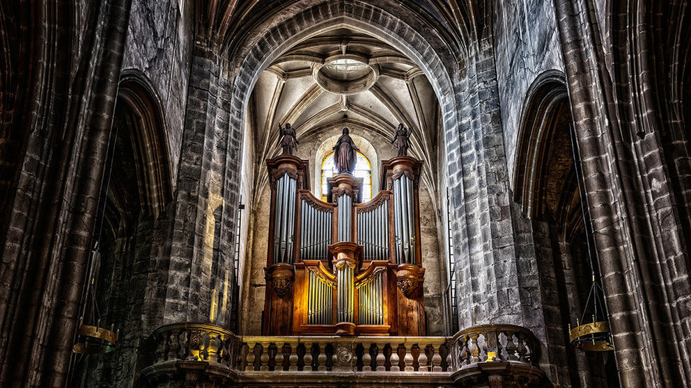 Un órgano en una catedral. ARCHIVO