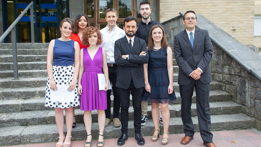 Los siete estudiantes que han recibido los Premios Extraordinarios de Fin de Estudios concedidos por la Universidad Pública de Navarra. UPNA