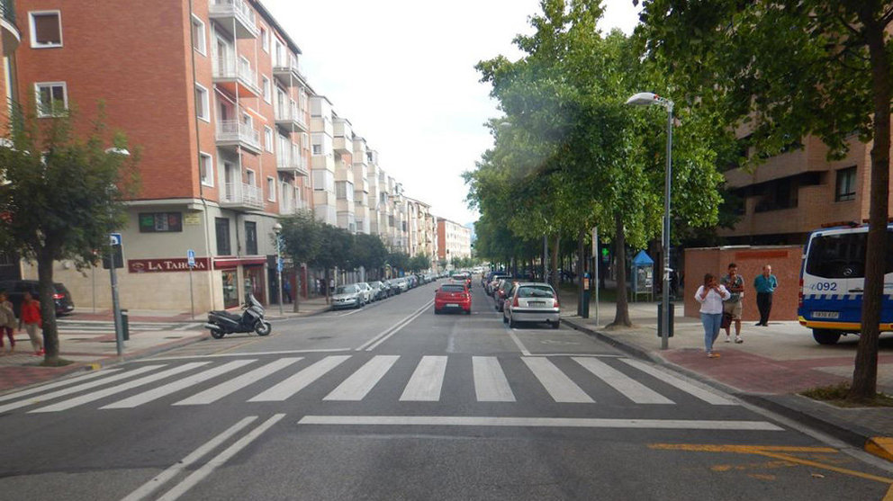Un niño de 5 años y una mujer de 54 han sido atropellados en dos accidentes registrados en sendos pasos de peatones en Pamplona POLICÍA MUNICIPAL DE PAMPLONA