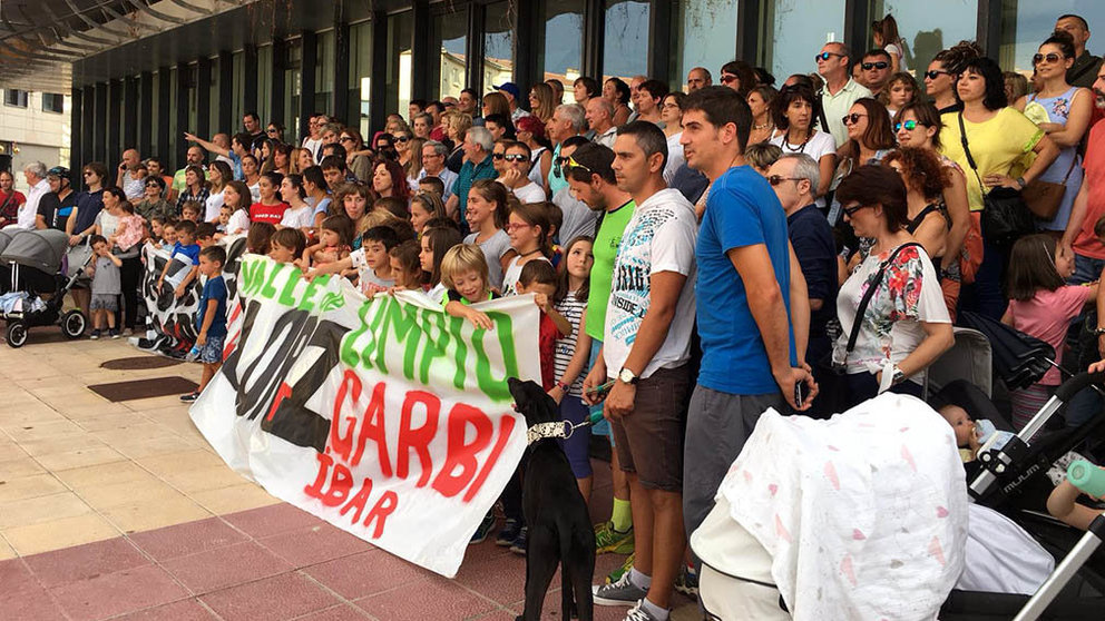 Vecinos del Valle de Elorz-Noáin protestan por la instalación de una planta de tratamiento de residuos en el Valle de Elorz. CEDIDA (1)