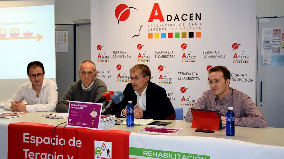 Imagen de la rueda de prensa presentada por Adacen CEDIDA