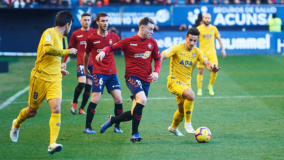 Osasuna y Alcorcón se enfrentan en el partido de la decimocuarta jornada de La Liga 123. MIGUEL OSÉS 1