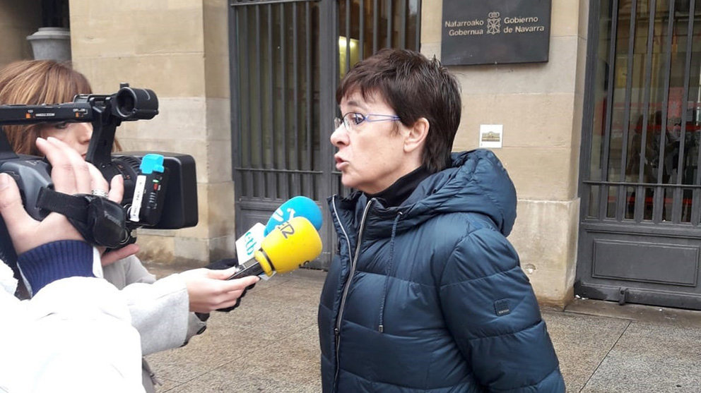 La concejala Edurne Eguino atiende a los medios de comunicación tras la presentación de un escrito dirigido al Gobierno foral por el uso de los Caídos CEDIDA