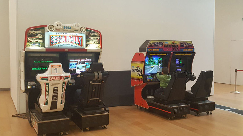 Exposición de máquinas recreativas Arcade en Baluarte CEDIDA