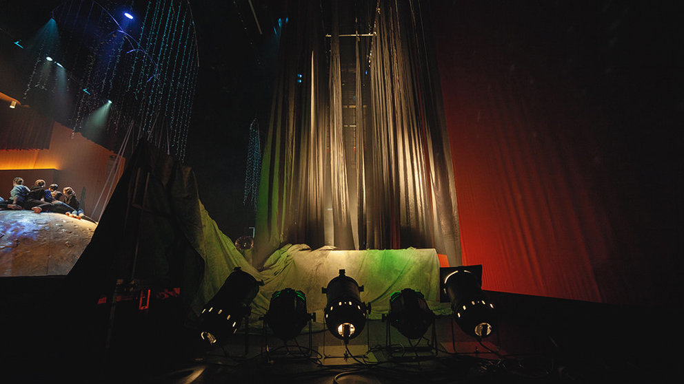 Imagen de archivo de un escenario de ópera. OCN