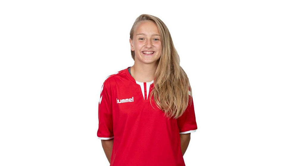 Karolina Sarasua, futbolista de las categorías inferiores de Osasuna TWITTER OSASUNA