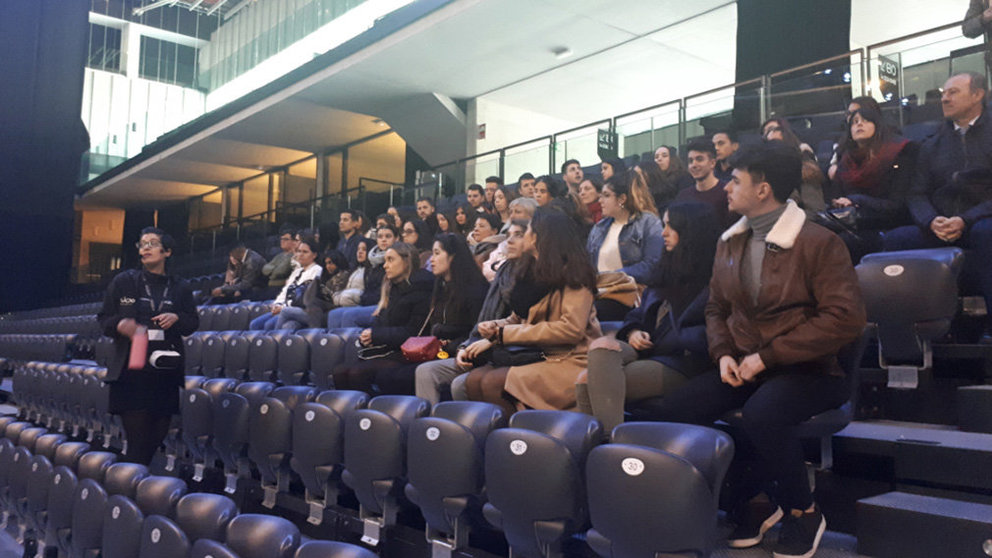 Los alumnos de FP de María Auxiliadora visitan el Navarra Arena dentro del programa formativo de emprendimiento La aventura de crear mi empresa CEDIDA (2)