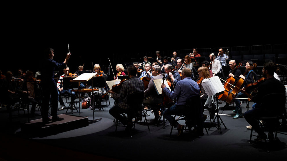 Presentación del concierto de la Orquesta Sinfónica de Navarra, Orfeón Pamplonés y Coral de Cámara en el MUN P LASAOSA (12)