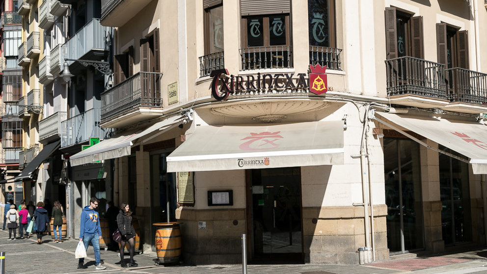 Bar Txirrintxa en la calle Estafeta de Pamplona (01). IÑIGO ALZUGARAY