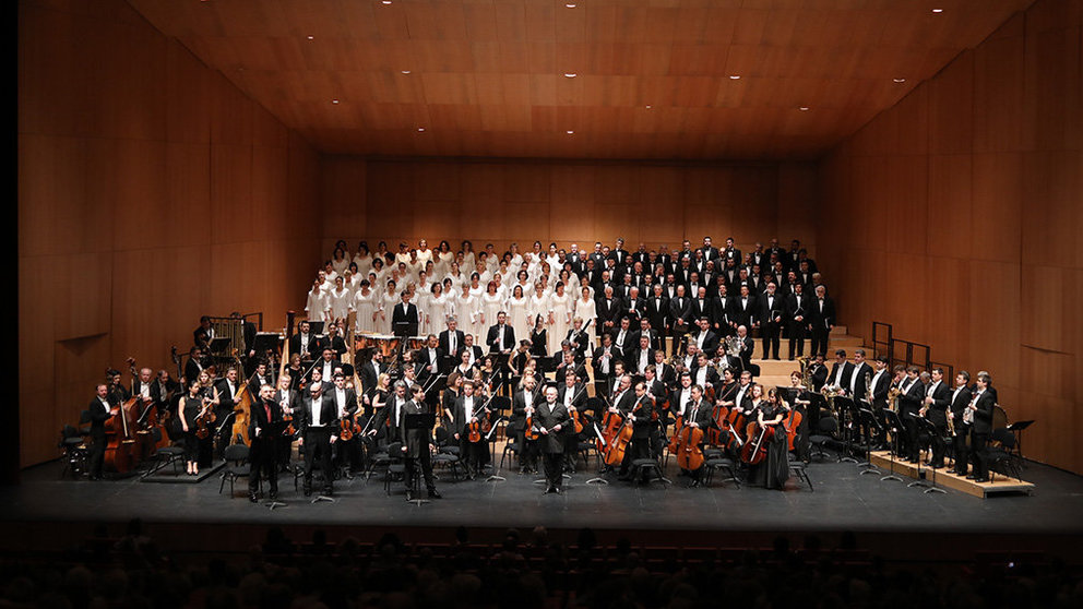 Concierto de La condenación de Fausto interpretada por la Orquesta del Teatro Mariinski y el Orfeón Pamplonés. IÑAKI ZALDUA - BALUARTE (2)