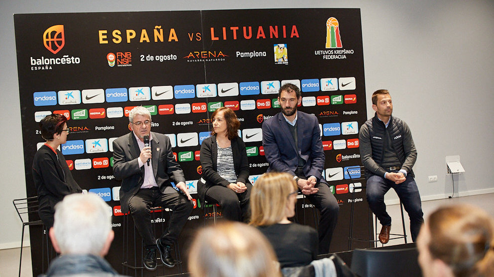 Presentación del encuentro amistoso entre las selecciones de España y Lituania de baloncesto que tendrá lugar el 2 de agosto en Pamplona (08). IÑIGO ALZUGARAY