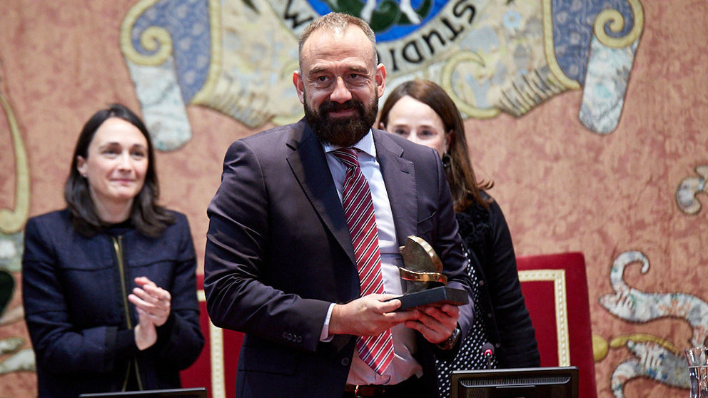 El periodista Marc Marginedas recibe el Premio Luka Brajnovic de la Comunicación de la Universidad de Navarra (16). IÑIGO ALZUGARAY
