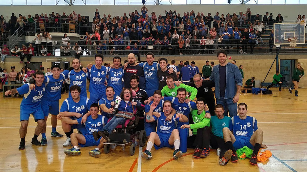 El Erreka de Santesteban celebra su título de campeón de la Copa Navarra. Cedida.