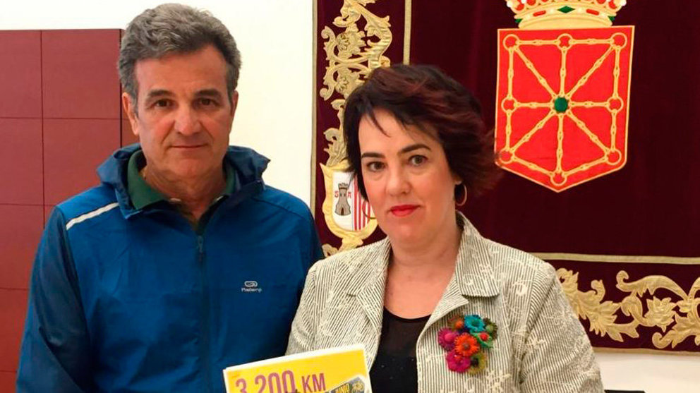 Daniel García y Ainhoa Aznárez en el Parlamento de Navarra. CEDIDA
