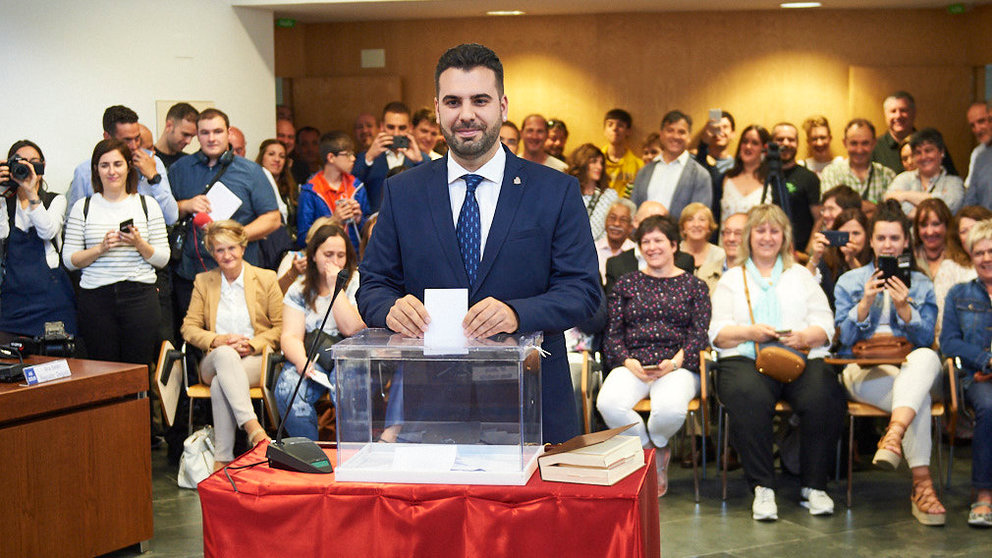 Sesión constitutiva de la nueva corporación municipal del Ayuntamiento de Zizur Mayor. MIGUEL OSES
