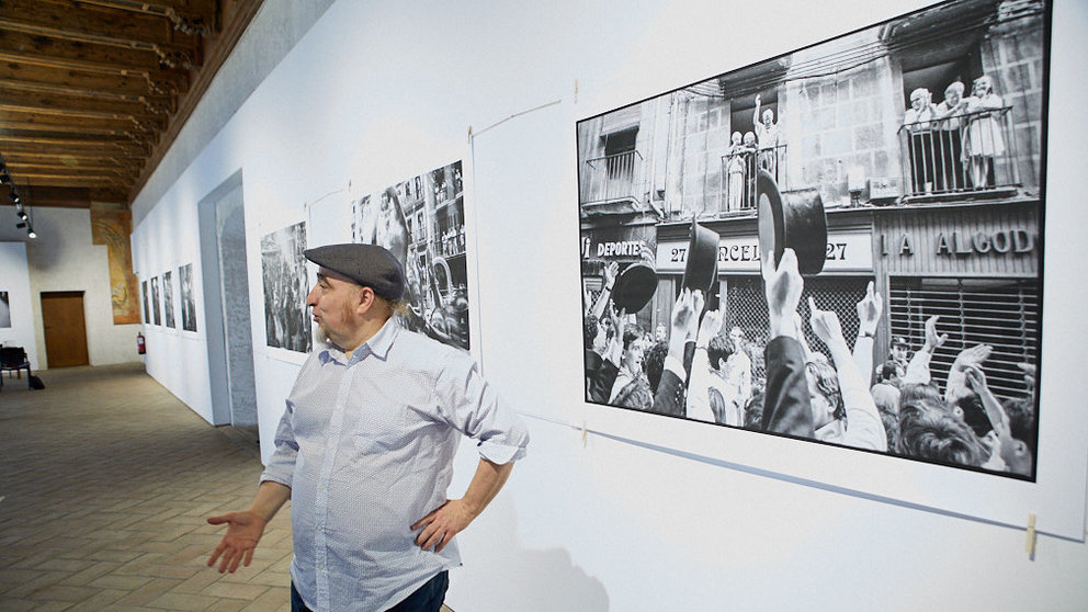 Exposición 'Universo SF', del fotógrafo pamplonés Luis Azanza, en el Palacio del Condestable de Pamplona. IÑIGO ALZUGARAY