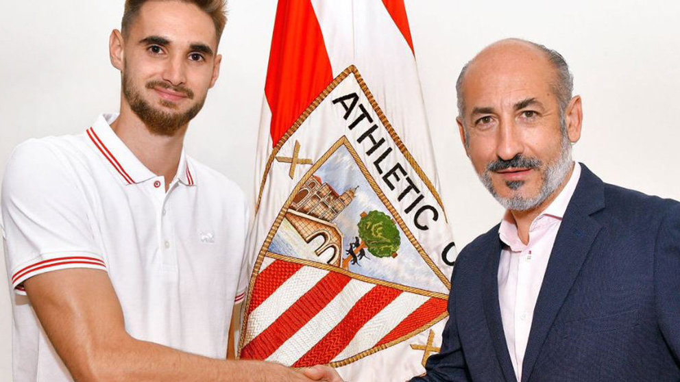El portero navarro Jokin Ezkieta ha firmado por cuatro temporadas con el Athletic Club Foto ATHLETIC CLUB