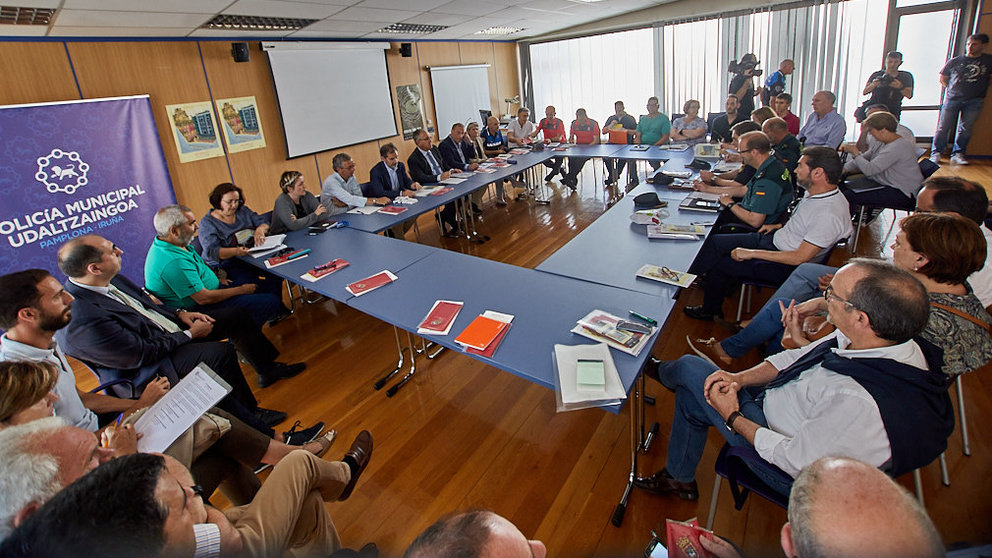 Reunión de la Junta Local de Protección Civil con motivo de los próximos Sanfermines. IÑIGO ALZUGARAY