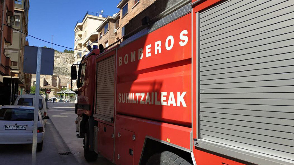 Fuga de gas en la calle Mutilva de Pamplona. BOMBEROS DE NAVARRA