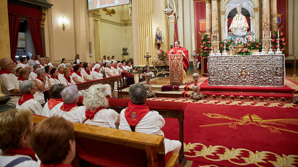 Misa en la Capilla de San Fermín con motivo del Día de las Personas Mayores en los Sanfermines 2019. IÑIGO ALZUGARAY