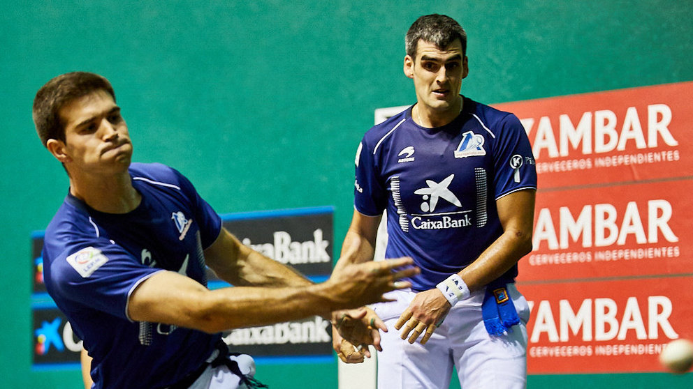 Ezkurdia-Zabaleta han vencido a Bengoetxea-Imaz en la final del Torneo de San Fermín de Parejas 2019 en el frontón Labrit de Pamplona. IÑIGO ALZUGARAY