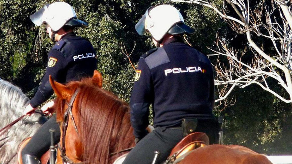 Policias a caballo