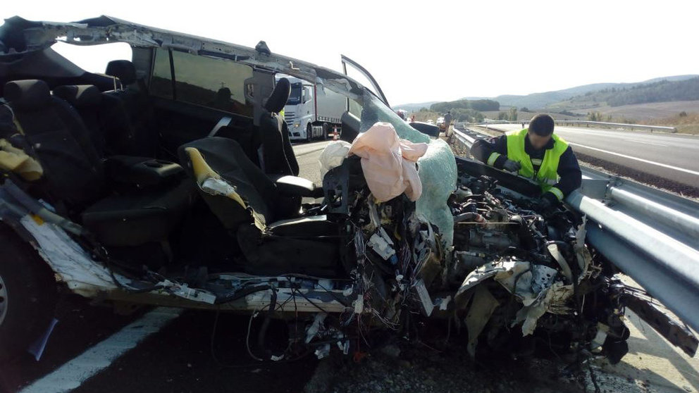Accidente con una persona herida en la A21, a la altura de Salinas de Ibargoiti BOMBEROS DE NAVARRA