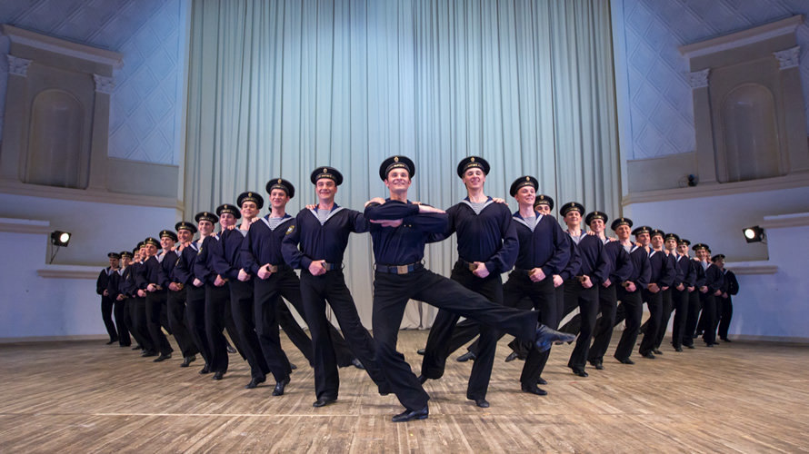 Ballet Ruso de Igor Moiseyev interpretando la coreografía Marineros, en un momento de su espectáculo. CEDIDA