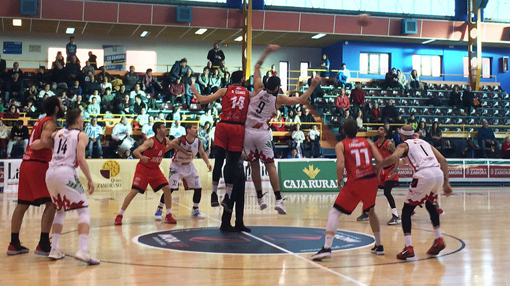 Partido de la liga Leb Plata entre el Zamora y el Basket Navarra. @ClubZAMORA.