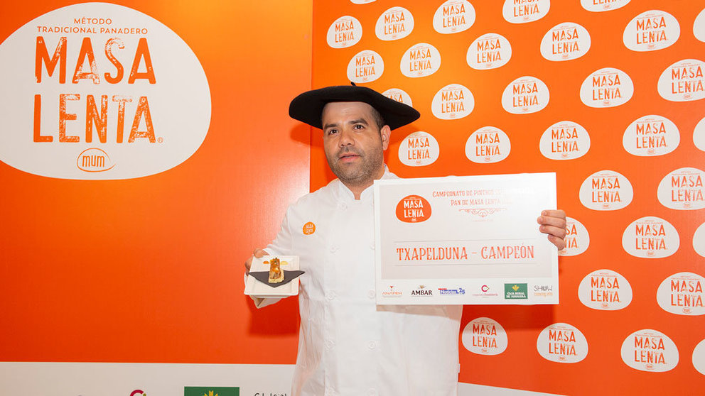 El campeón del campeonato de Pinchos tradicionales, chef de La mar salada. CEDIDA