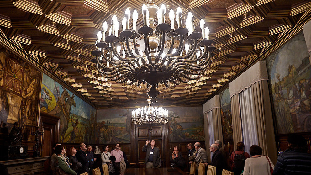 Visita guiada al Palacio de Navarra en el marco de los actos programados con motivo del Día de Navarra 2019. IÑIGO ALZUGARAY