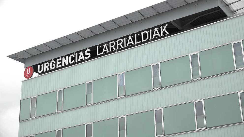 Vista del edificio de urgencias en el Complejo Hospitalario de Navarra. coronavirus (1)