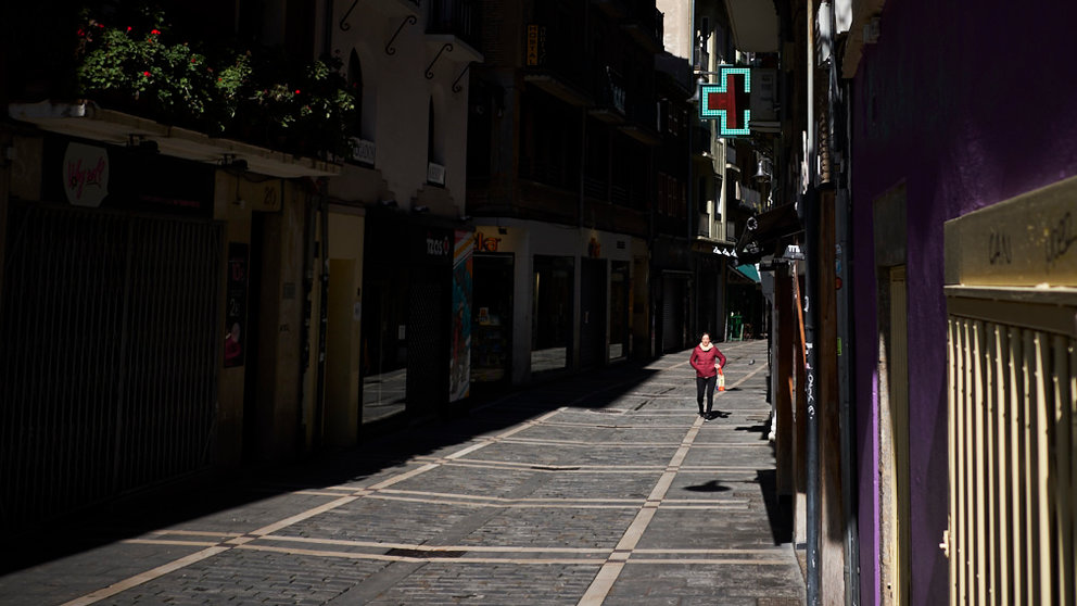 Calles vacías durante el primer día de Estado de alerta declarado por el Presidente del Gobierno de España. PABLO LASAOSA