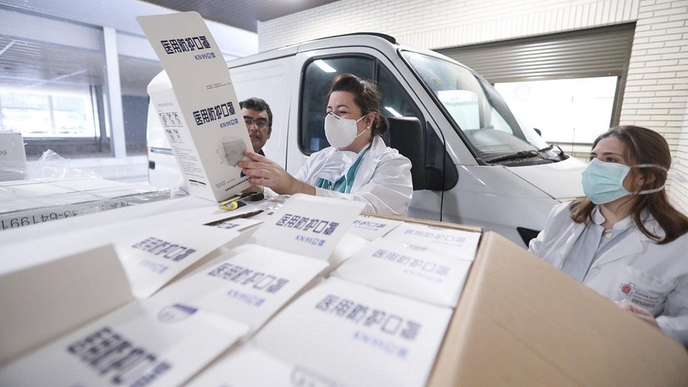 El Hospital Reina Sofía de Tudela recibe 51.000 unidades de protección sanitaria donadas por la región china de Gansú. - GOBIERNO DE NAVARRA